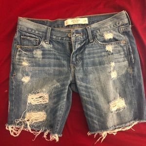 Abercrombie cut off shorts
